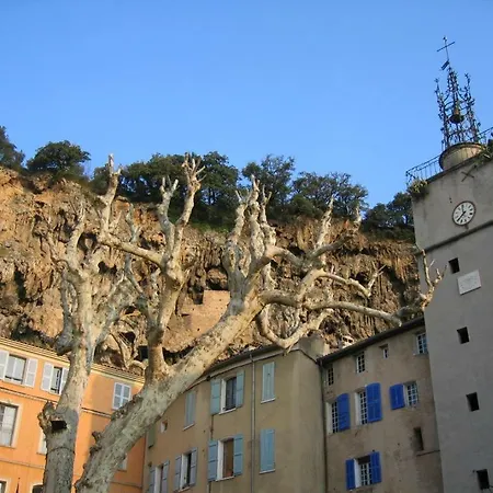 Campagne De La Source St Martin * Cotignac