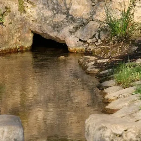 Campagne De La Source St Martin Nocleg ze śniadaniem *